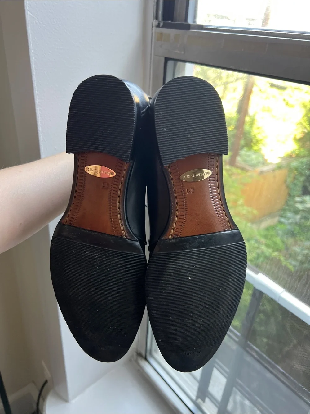 Sarah Flint classic black